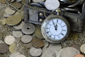 Zeit ist Geld. Geld kommt und geht aber die Zeit kann man nicht zurückdrehen.