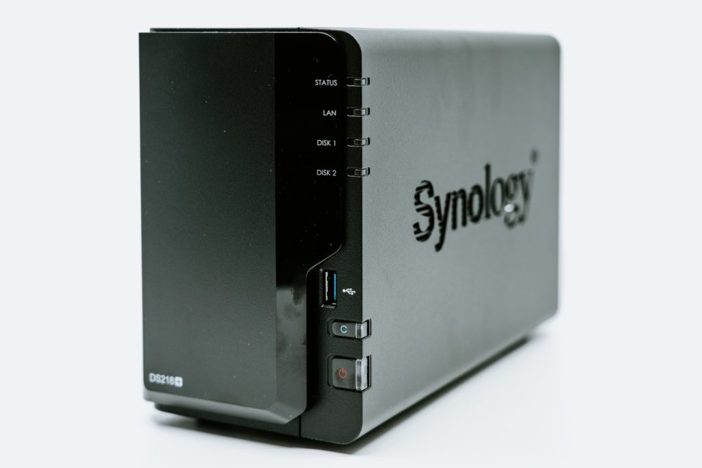 Black Synology Disk Station blinks blue